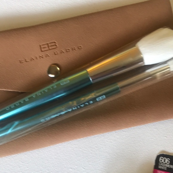 Make up bundle - Picture 2 of 5